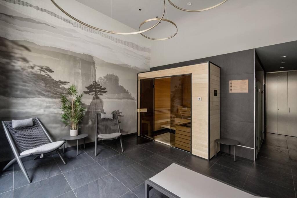 High-end W Gym/sauna/balcony/security Apartament *