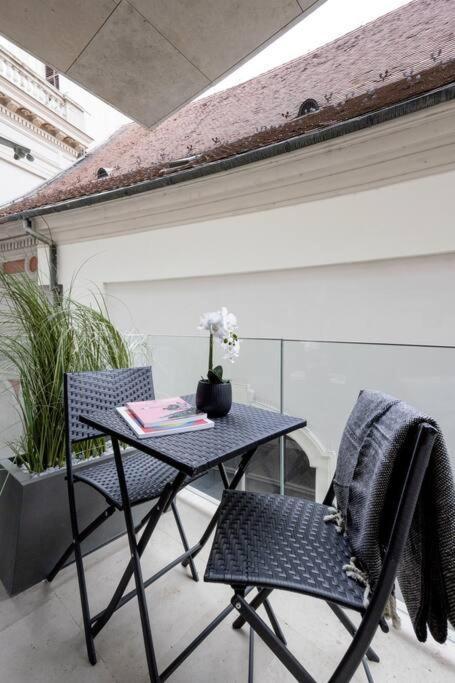 High-end W Gym/sauna/balcony/security Budapeste